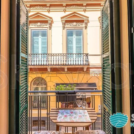 Skysea Holidays City Center Suites Malaga Exterior photo
